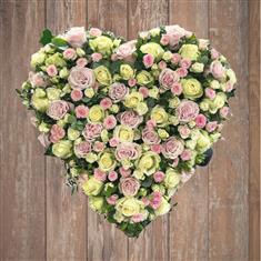 Luxury Pink &amp; White Rose Heart